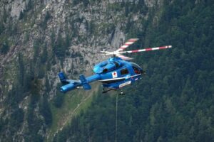 登山で遭難した際にホイッスルが命を守る理由