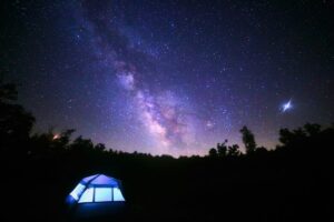 テント泊でランタンを使う夜間の活用シーン