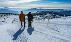 薄手フリースとグリッドフリースの生地の比較