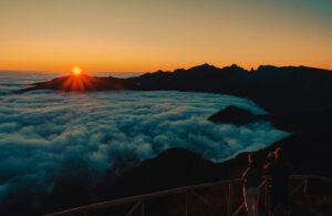 夢占いを活かして楽しむ登山のイメージ